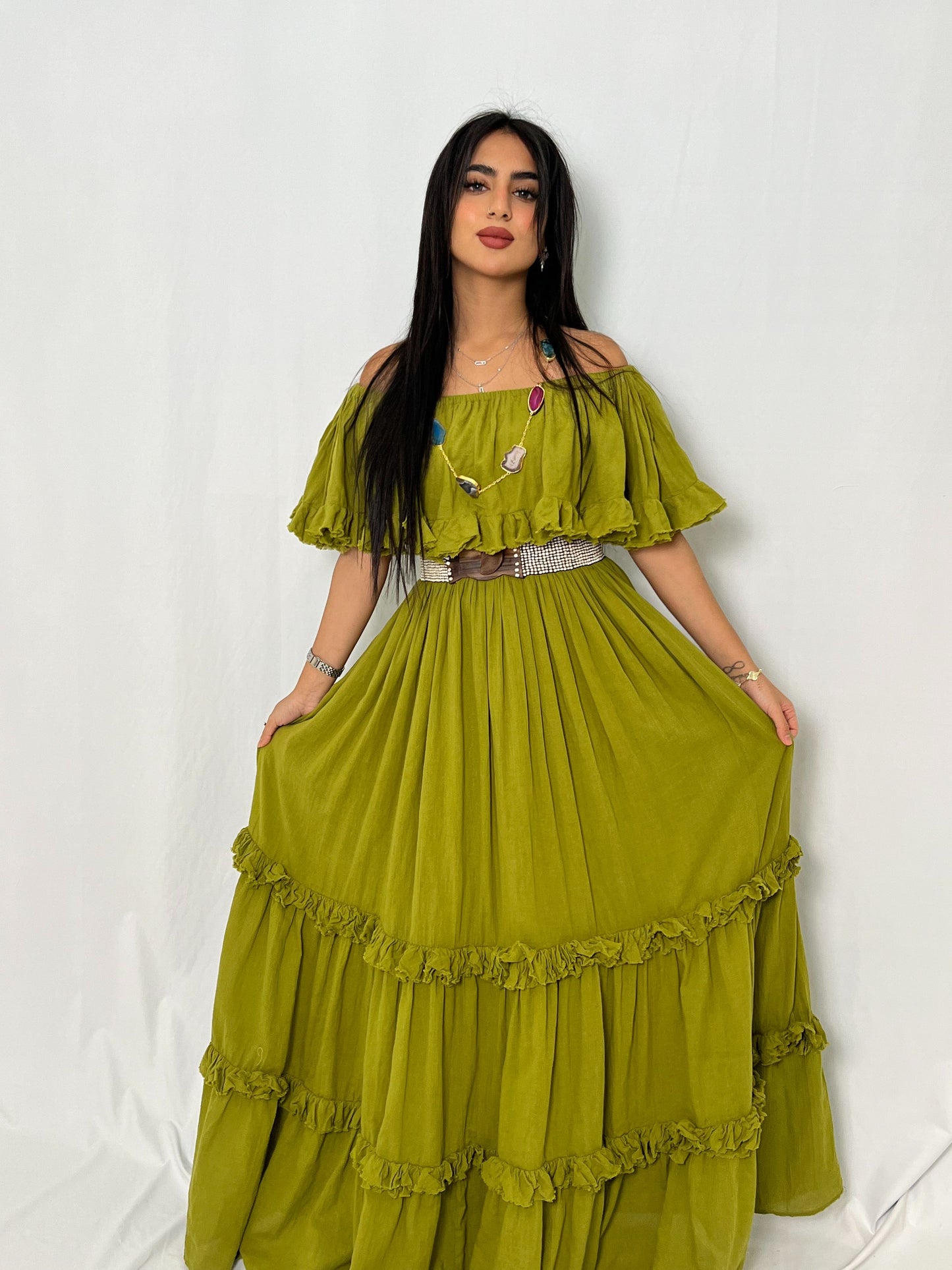 فستان ماكسي كشكش أخضر زيتوني