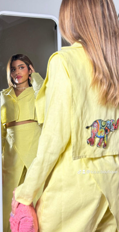 بدلة كتان أصفر ليموني أنيقة