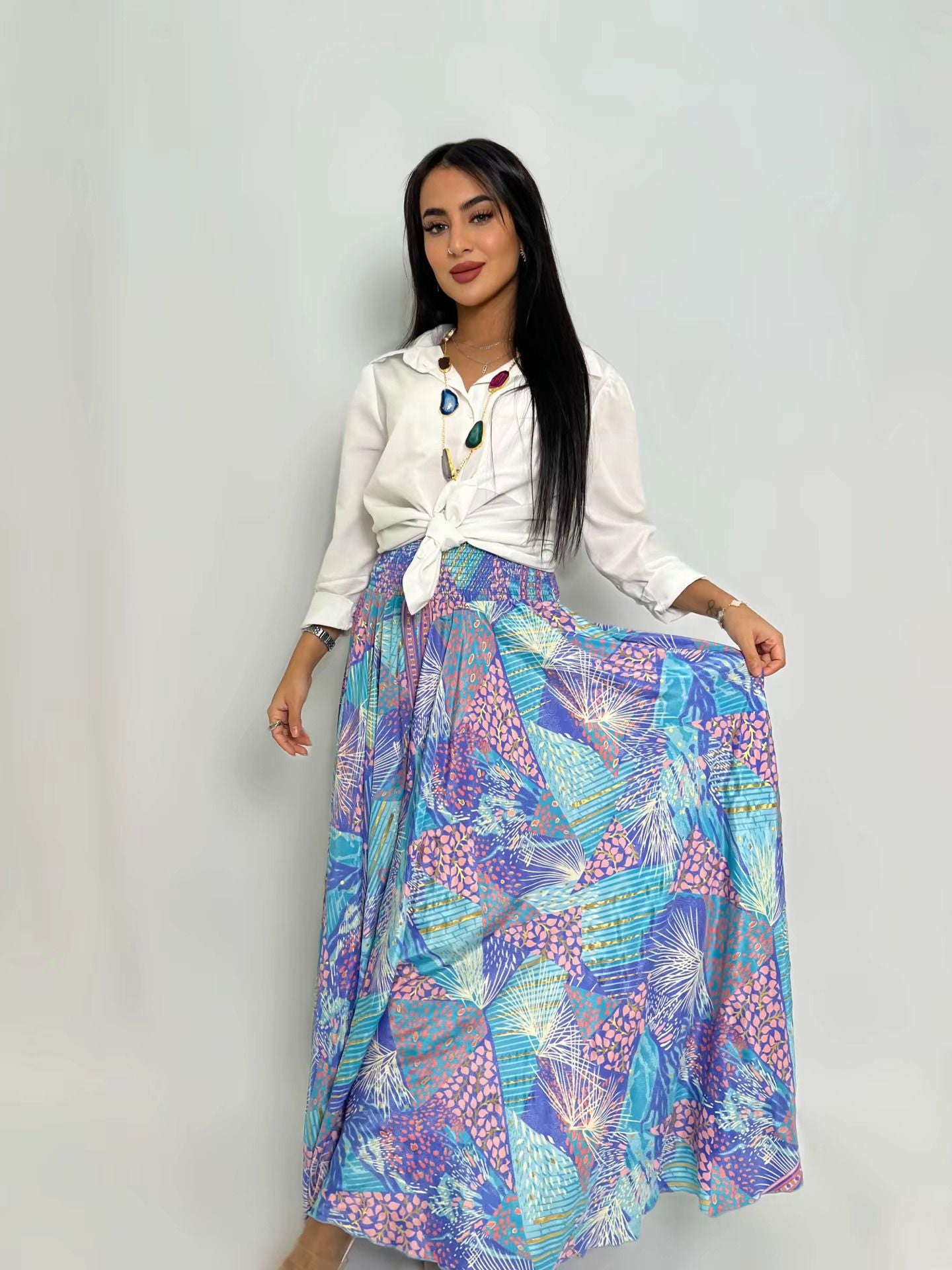 تنورة قماش بنقشة استوائية زرقاء