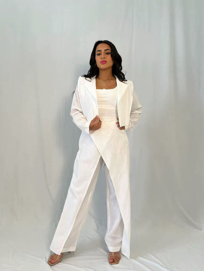 طقم بدلة أبيض أنيق