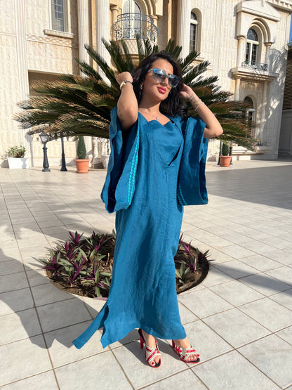 جلابية كتان تركواز بتطريز أزرق