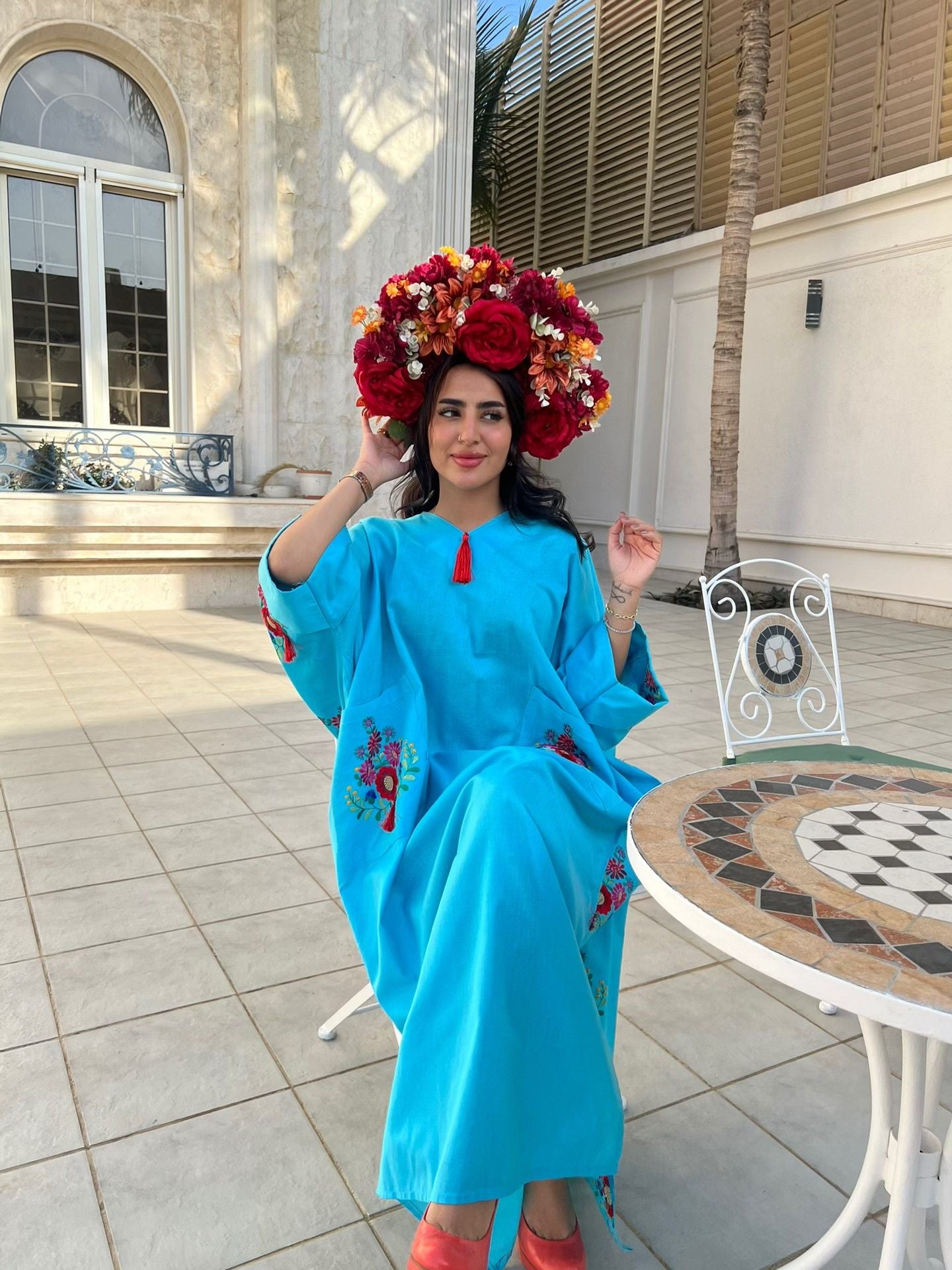 جلابية قطن فيروزي بتطريز زهري