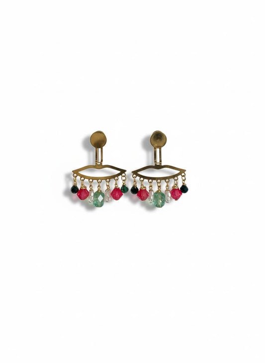 حلق معدني ذهبي مزين بالخرز